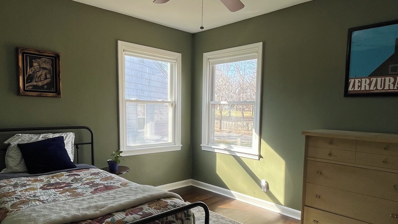Photo of Bedroom in Tower Homes
