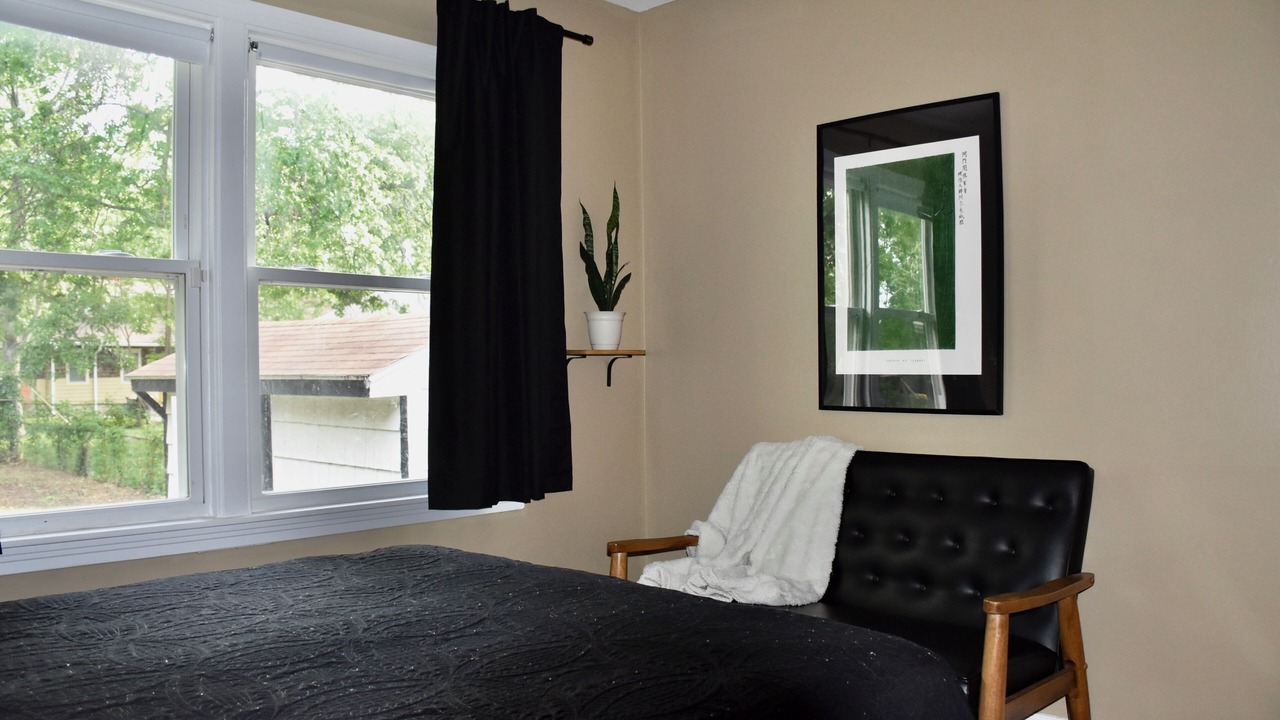 Photo of Bedroom in Tower Homes