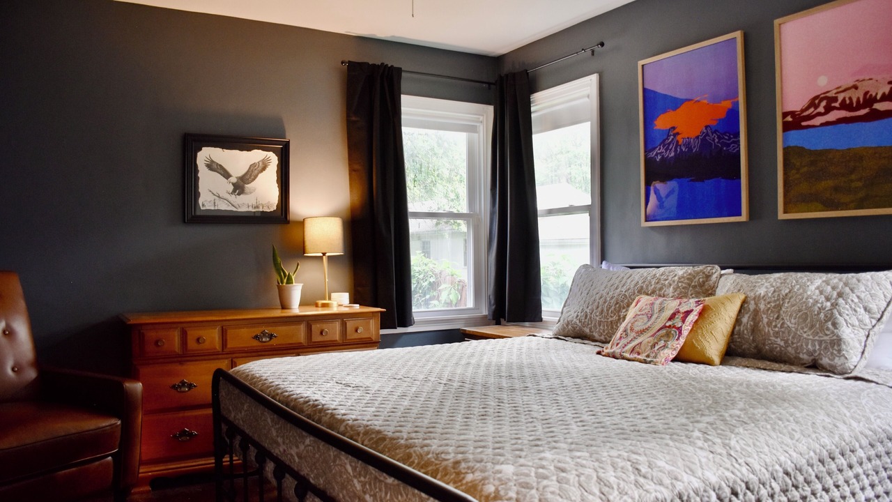 Photo of Bedroom in Tower Homes