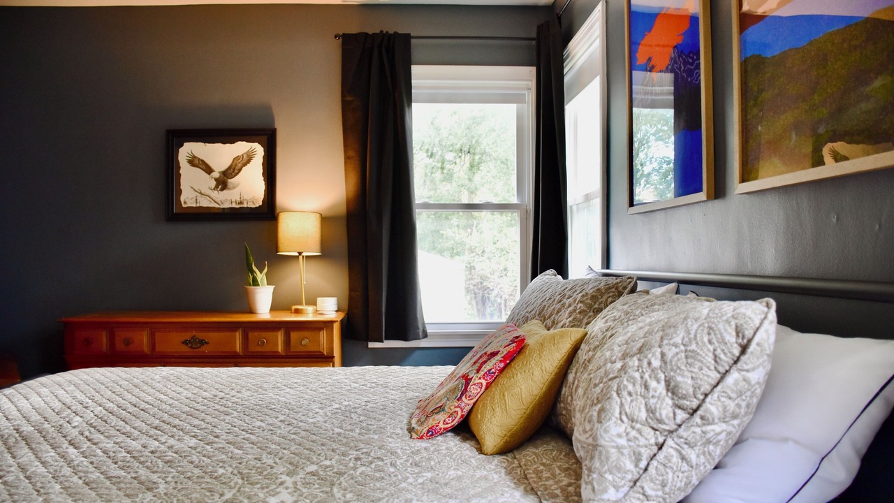 Photo of Bedroom in Tower Homes