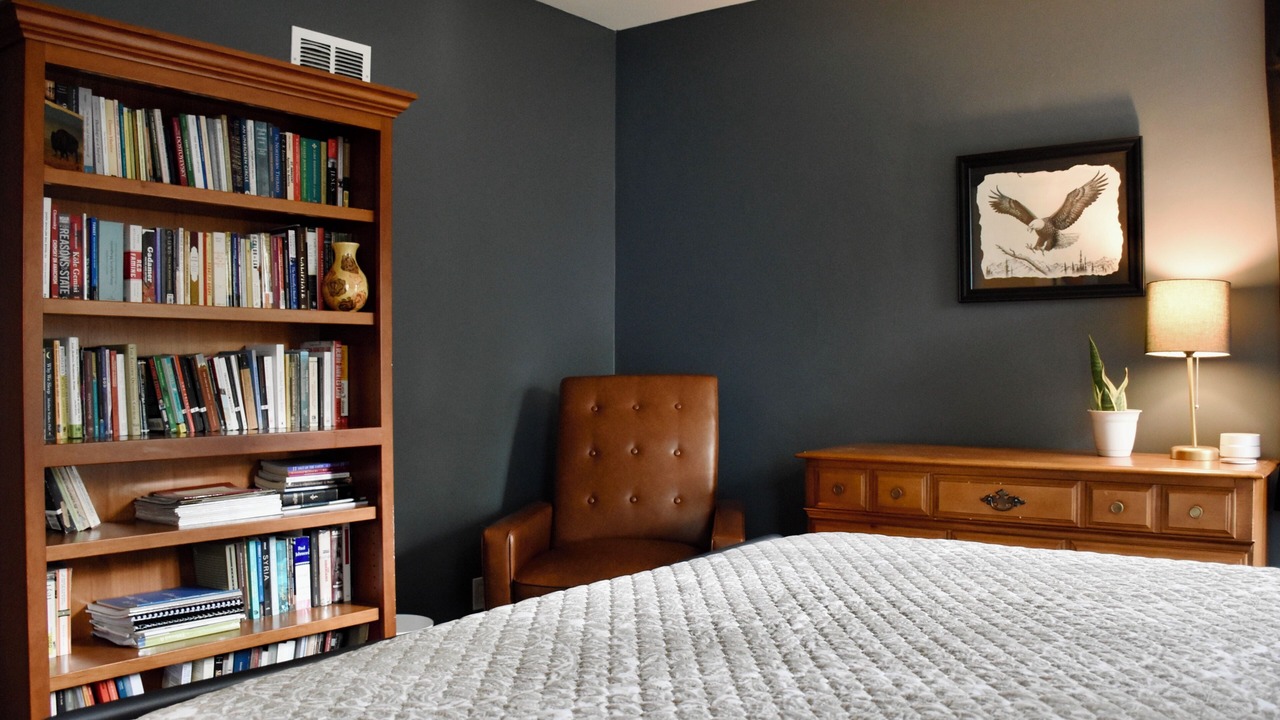 Photo of Bedroom in Tower Homes