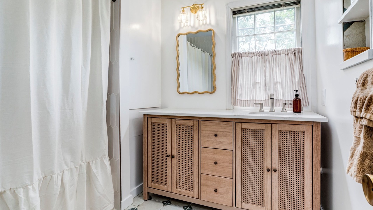 Photo of Bathroom in Prairie Village