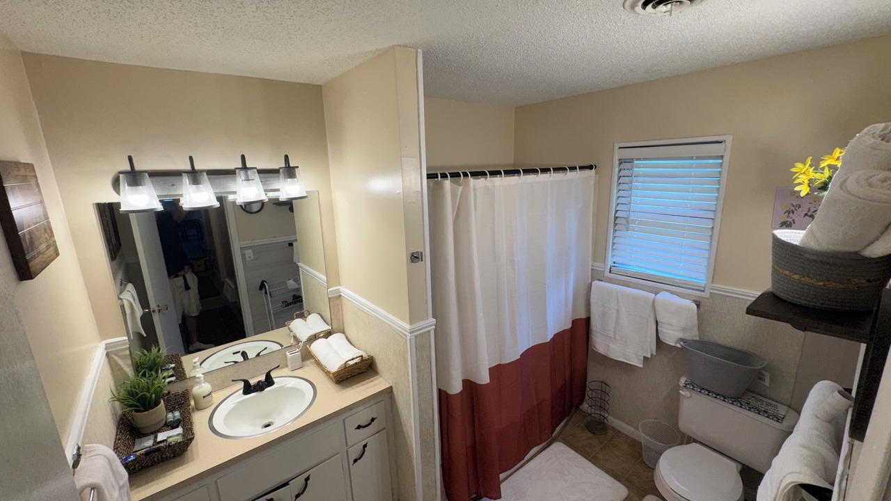 Photo of Bathroom in Junction City