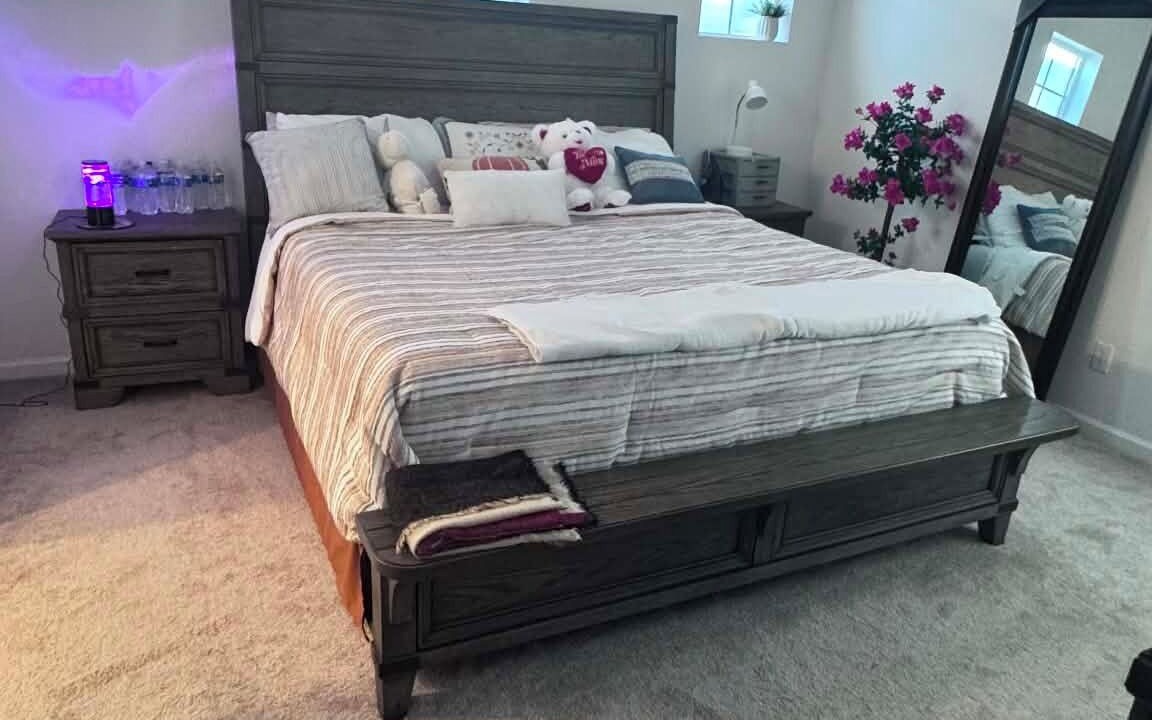 Photo of Bedroom in Aurora