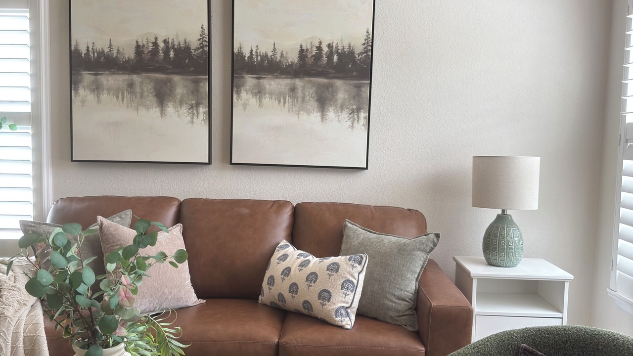 Photo of Livingroom in Green Valley Ranch