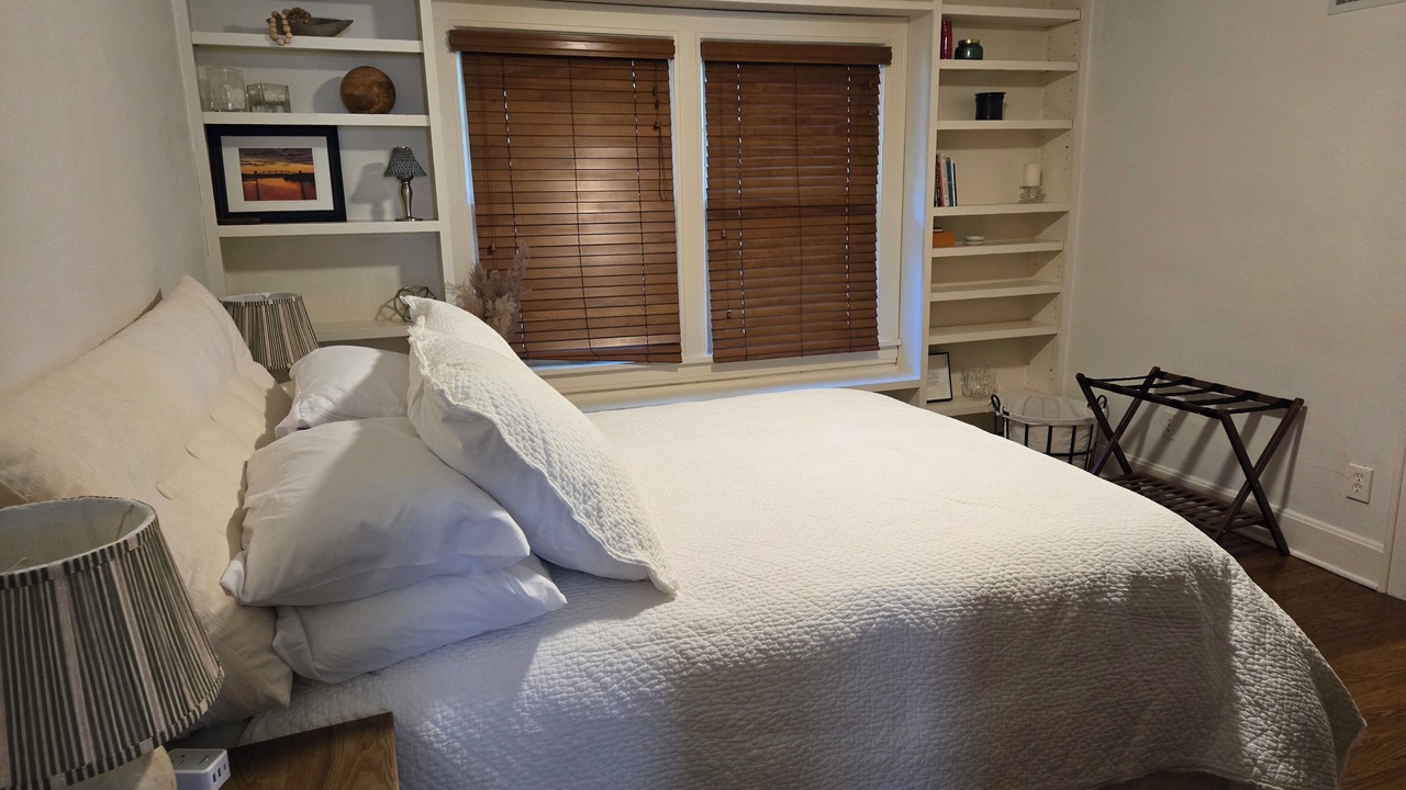 Photo of Bedroom in South Kansas City