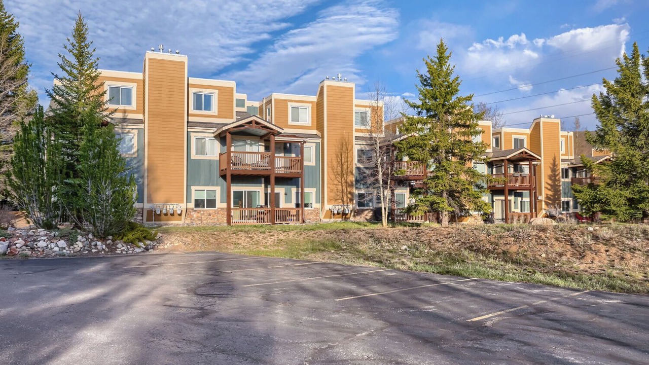 Photo of Outdoor in Summit Cove