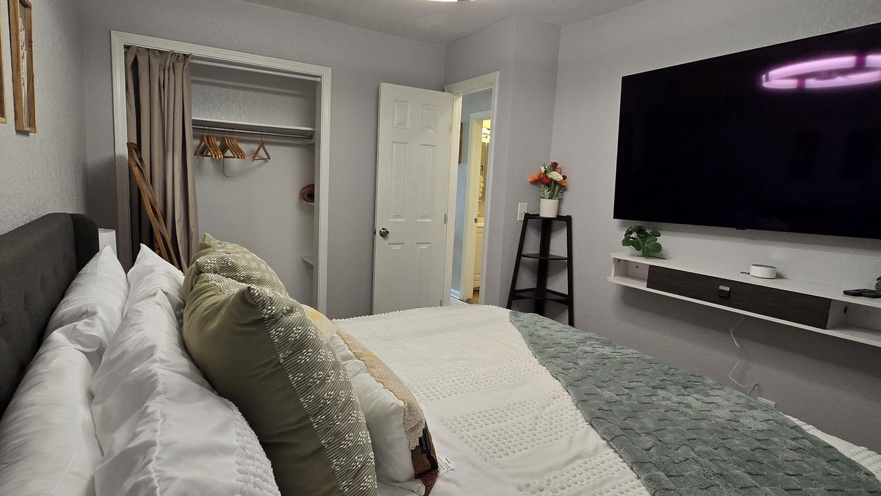 Photo of Bedroom in Riverside
