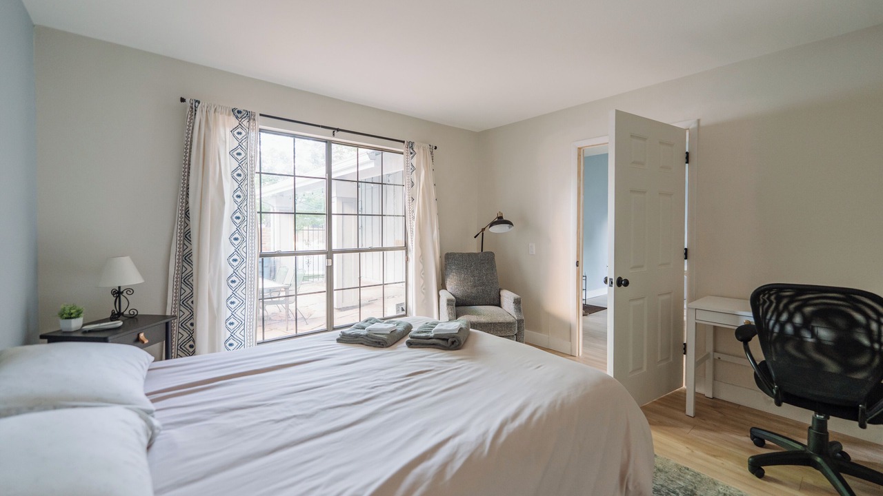 Photo of Bedroom in Dam East - West