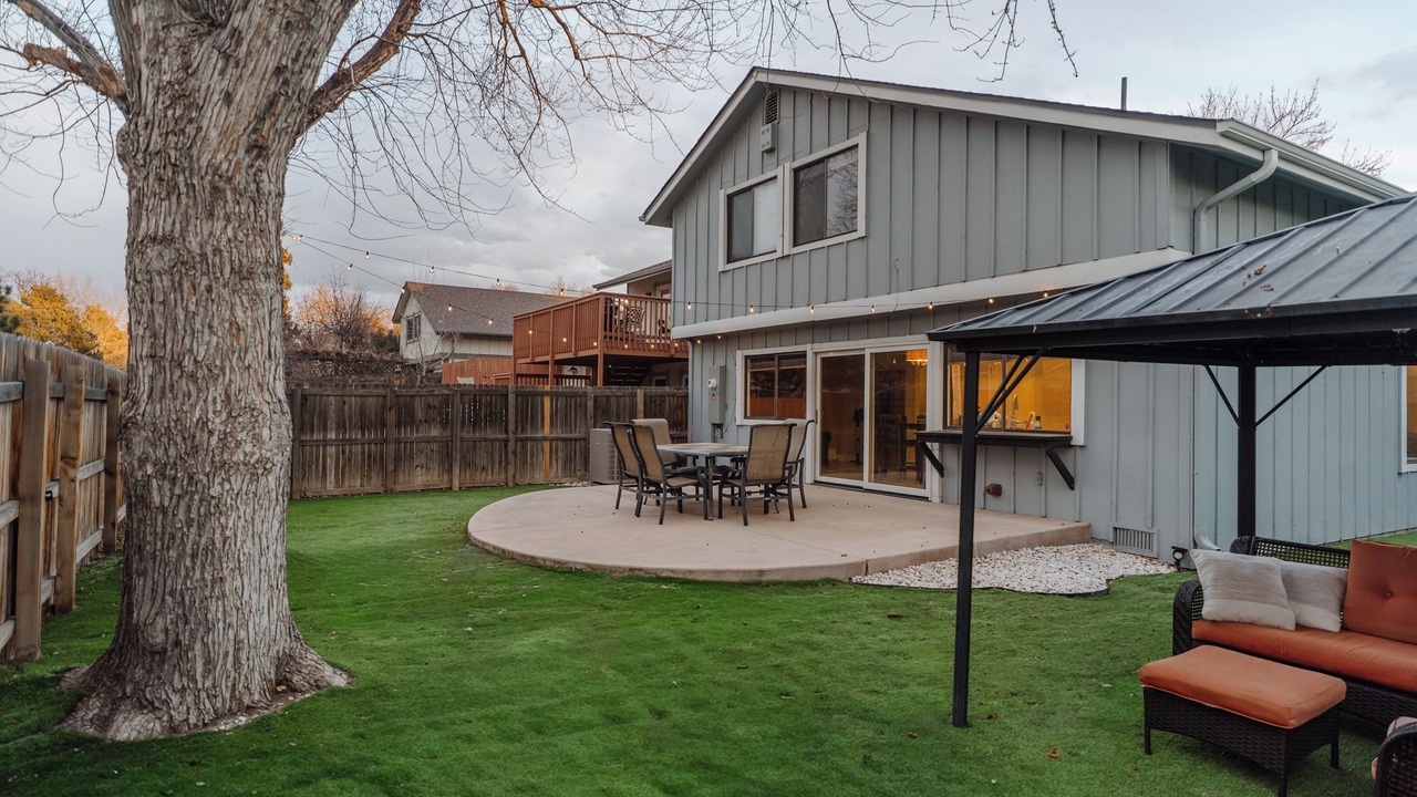 Photo of Outdoor in Dam East - West