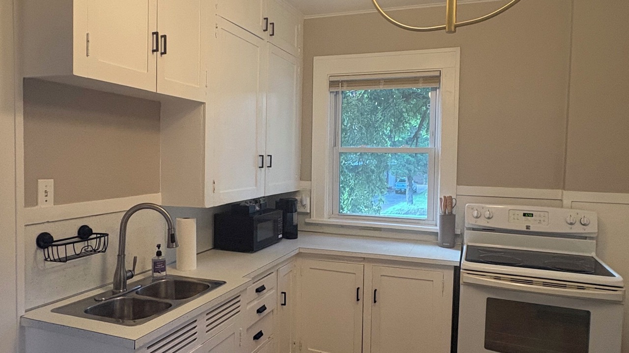 Photo of Kitchen in College Hill