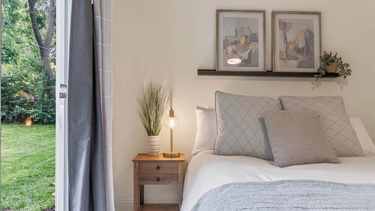 Photo of Bedroom in Rosedale