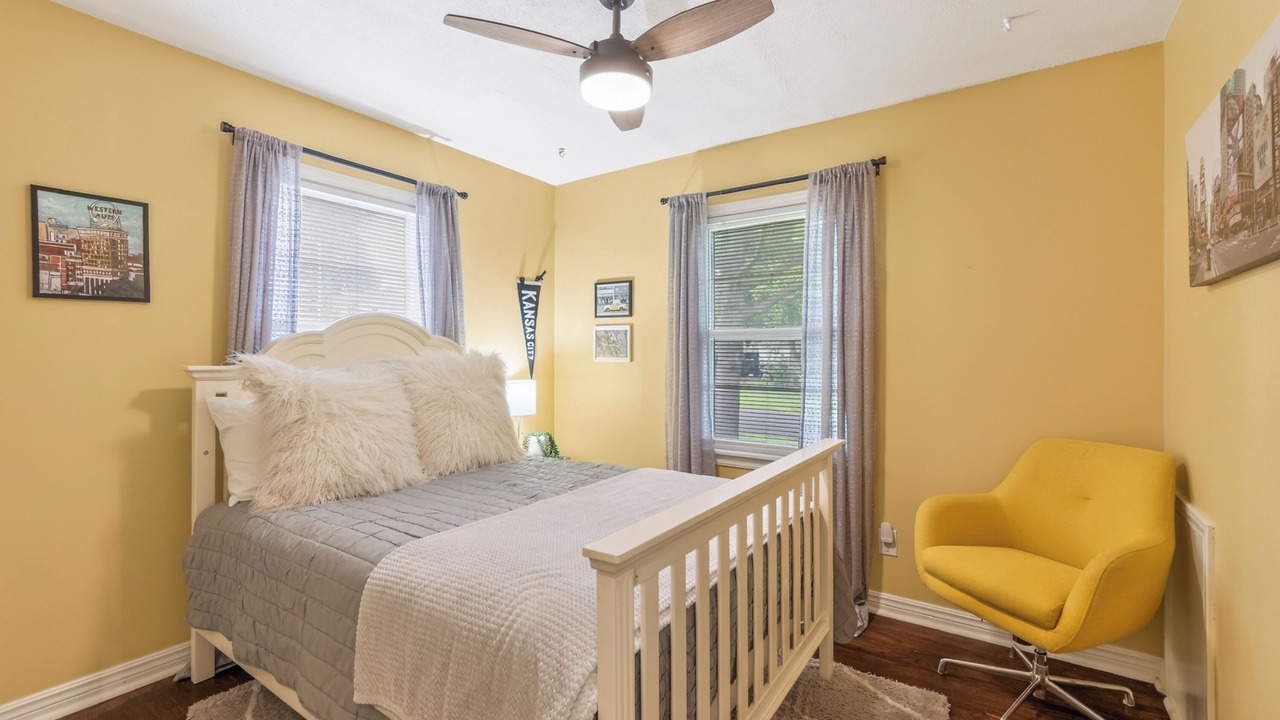 Photo of Bedroom in Rosedale