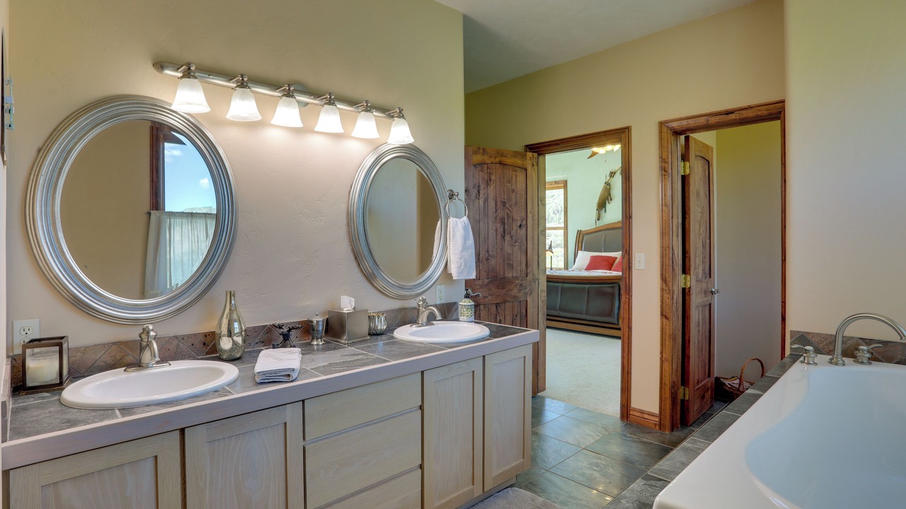 Photo of Bathroom in Gypsum