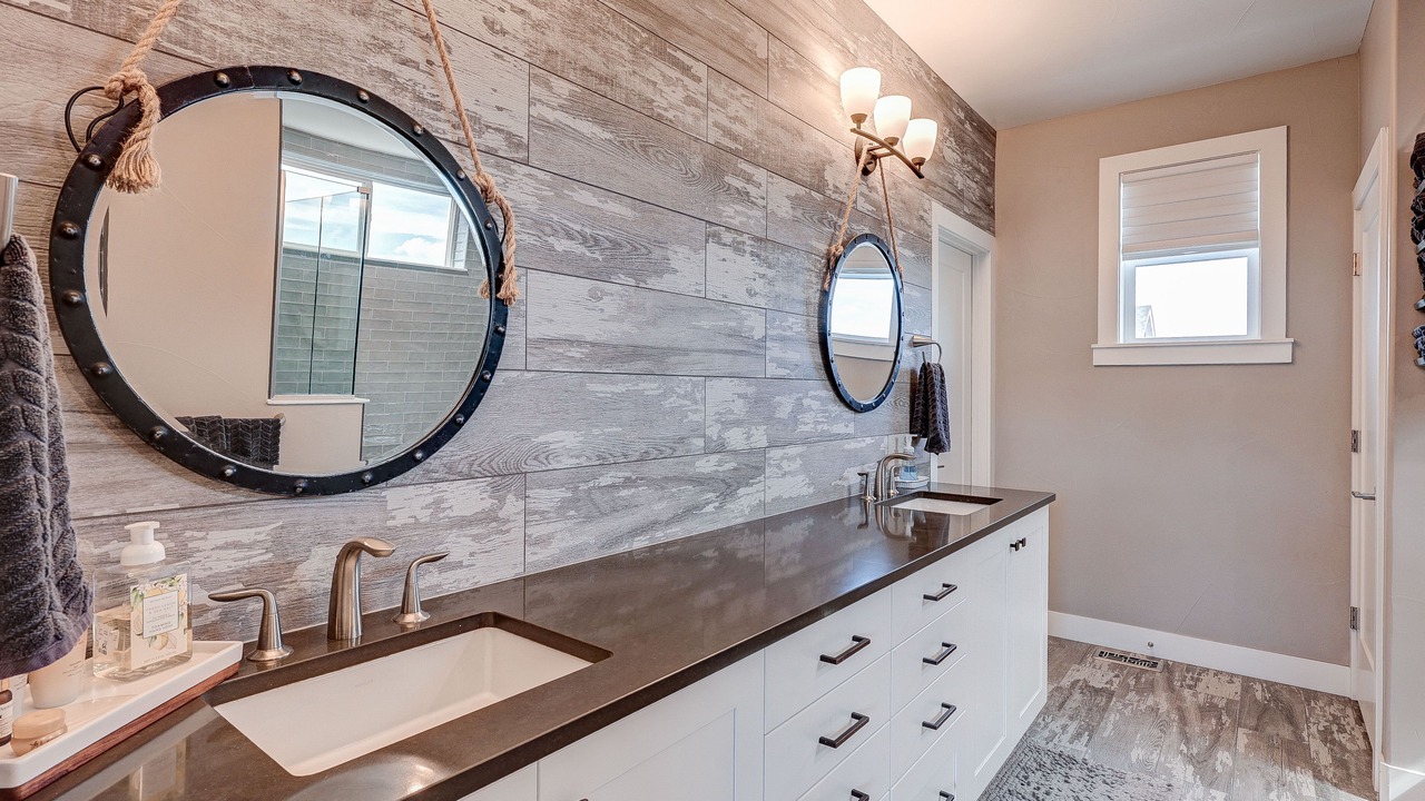 Photo of Bathroom in Superior