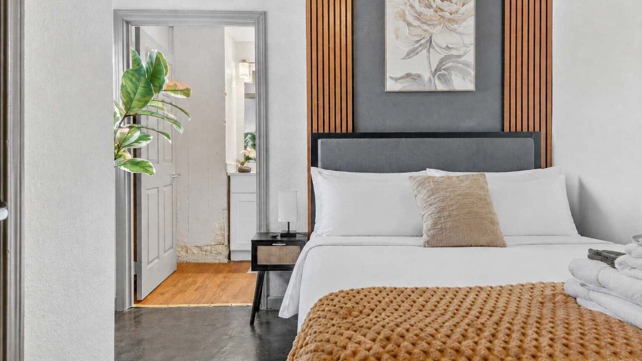 Photo of Bedroom in River Market