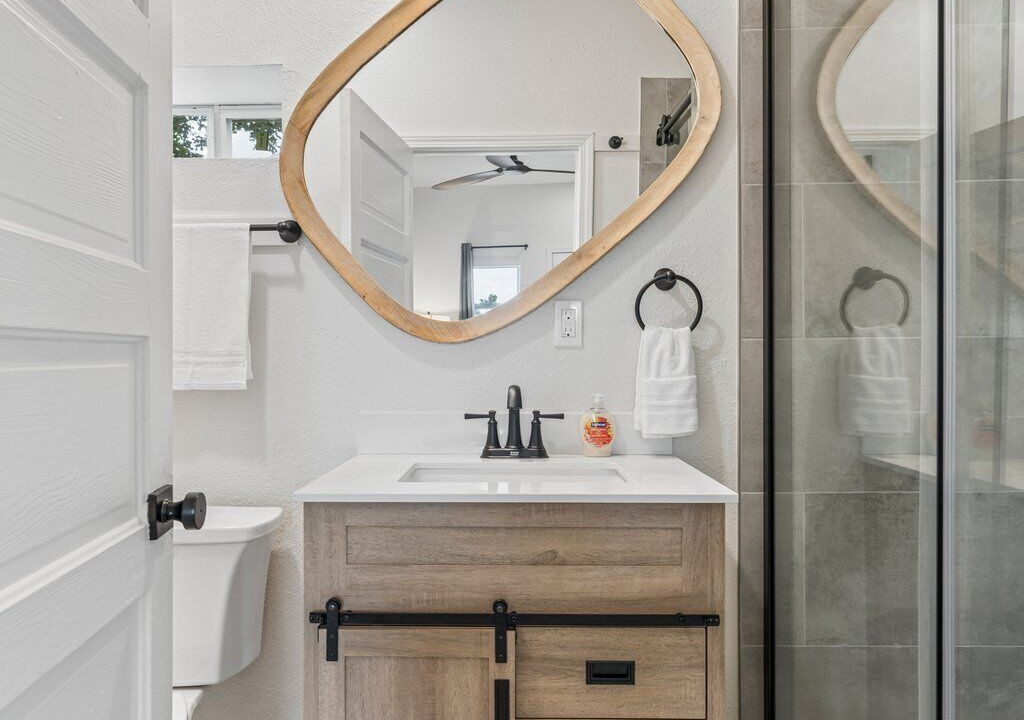 Photo of Bathroom in Central Oklahoma City