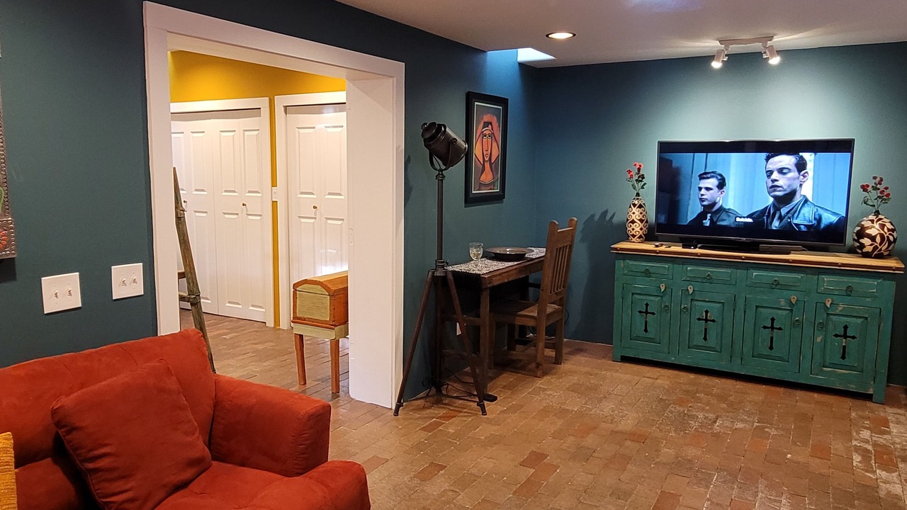 Photo of Livingroom in South Capitol
