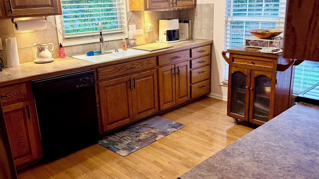 Photo of Kitchen in I-435 West KC-KS