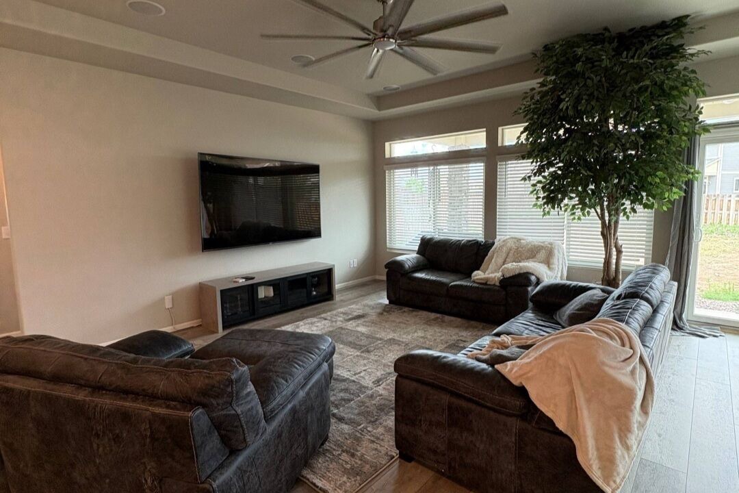 Photo of Livingroom in Aurora