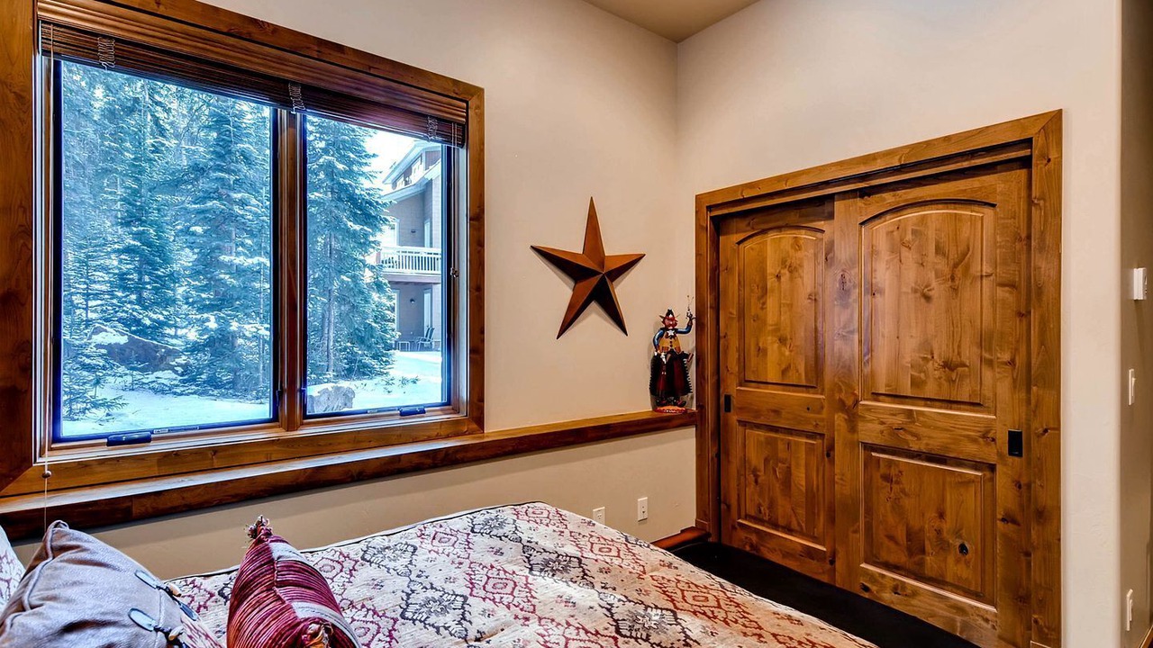Photo of Bedroom in Keystone