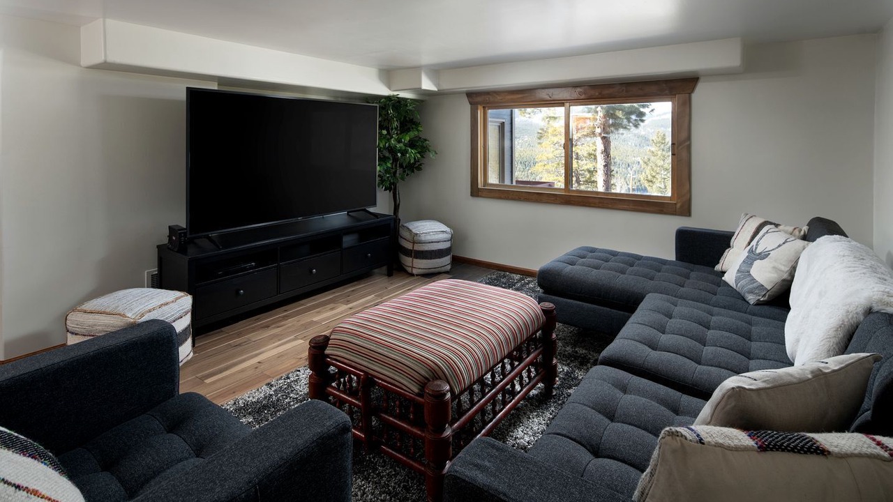 Photo of Livingroom in Rollinsville
