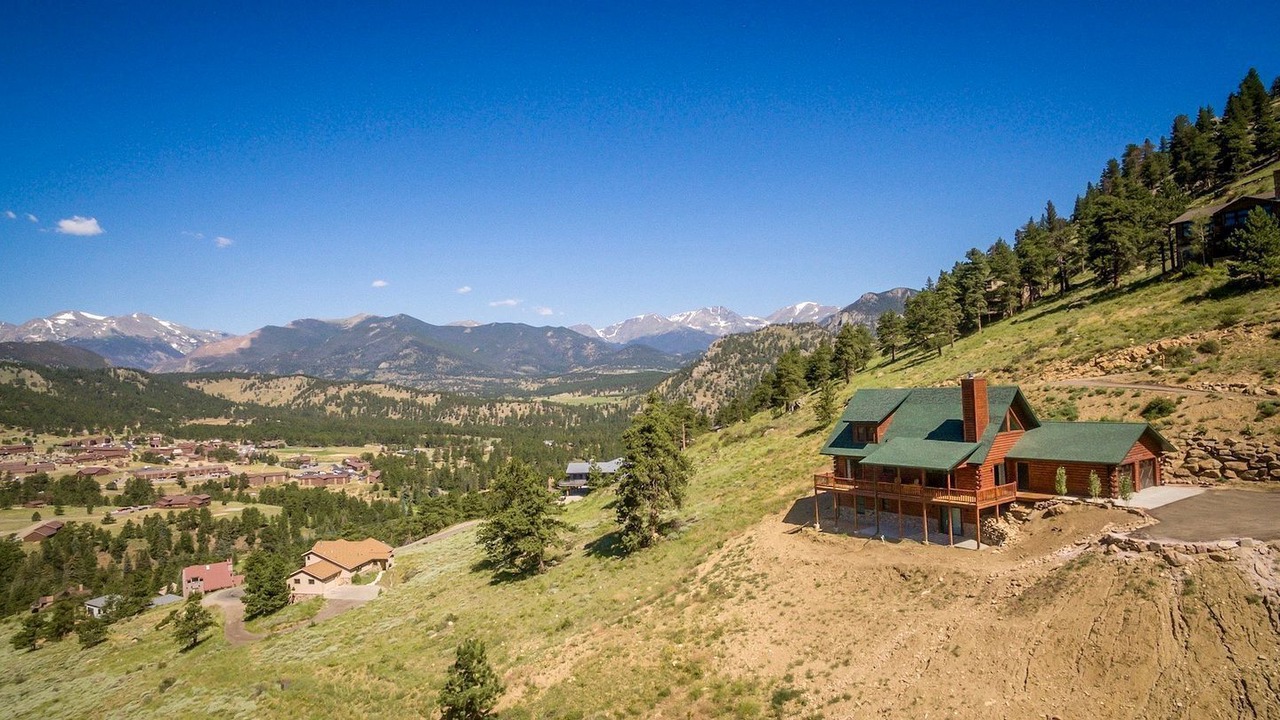 Photo of Outdoor in Windcliff Estates
