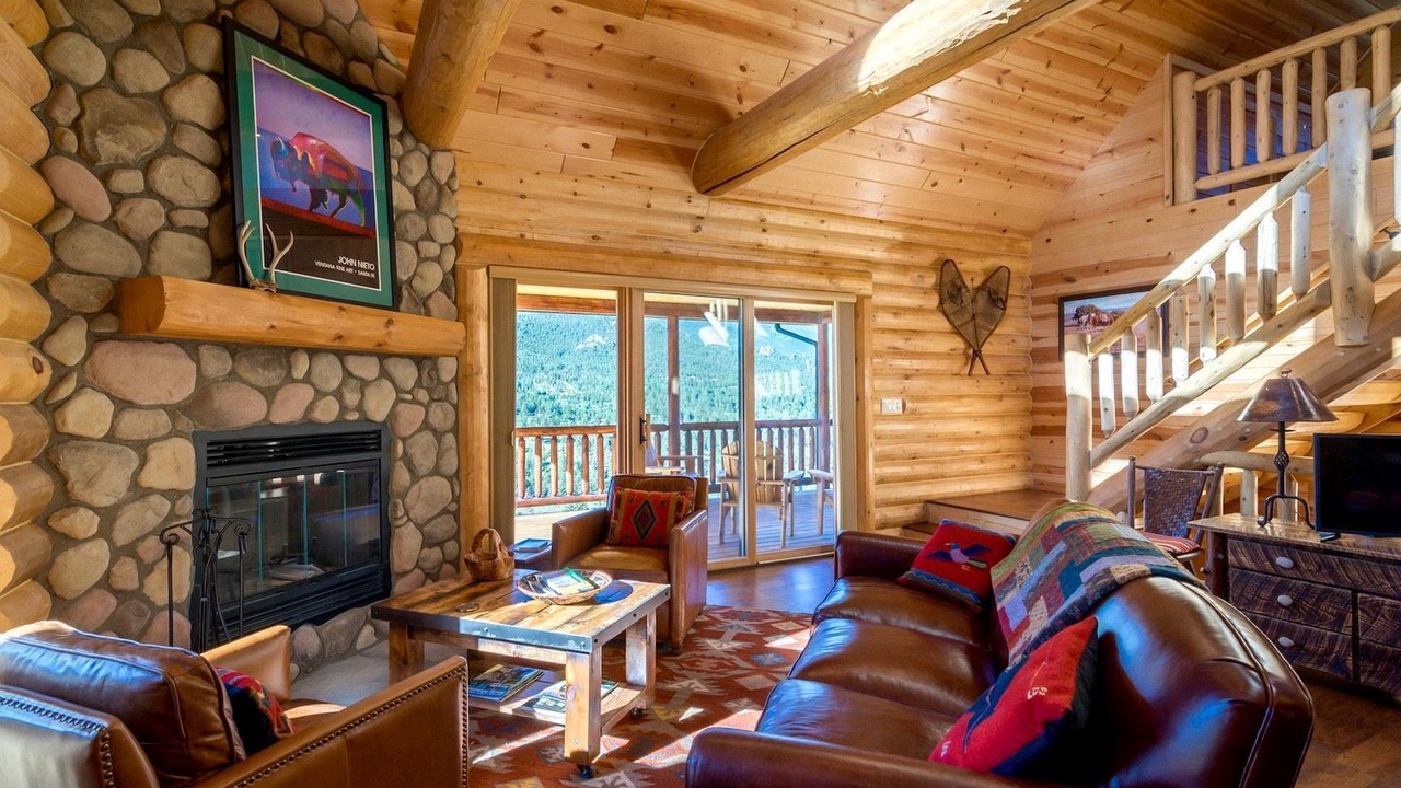 Photo of Livingroom in Windcliff Estates