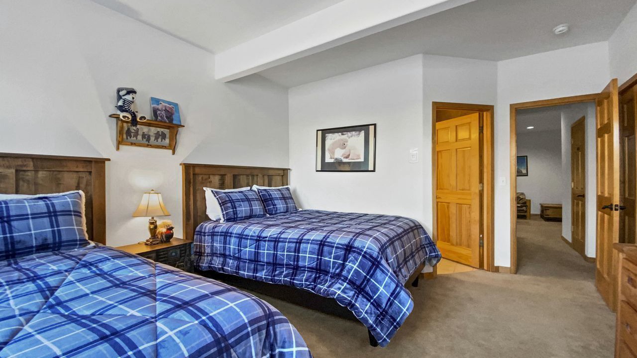 Photo of Bedroom in Boulder Ridge
