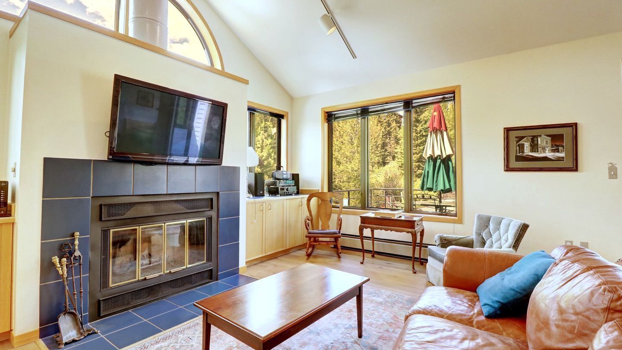 Photo of Livingroom in Keystone