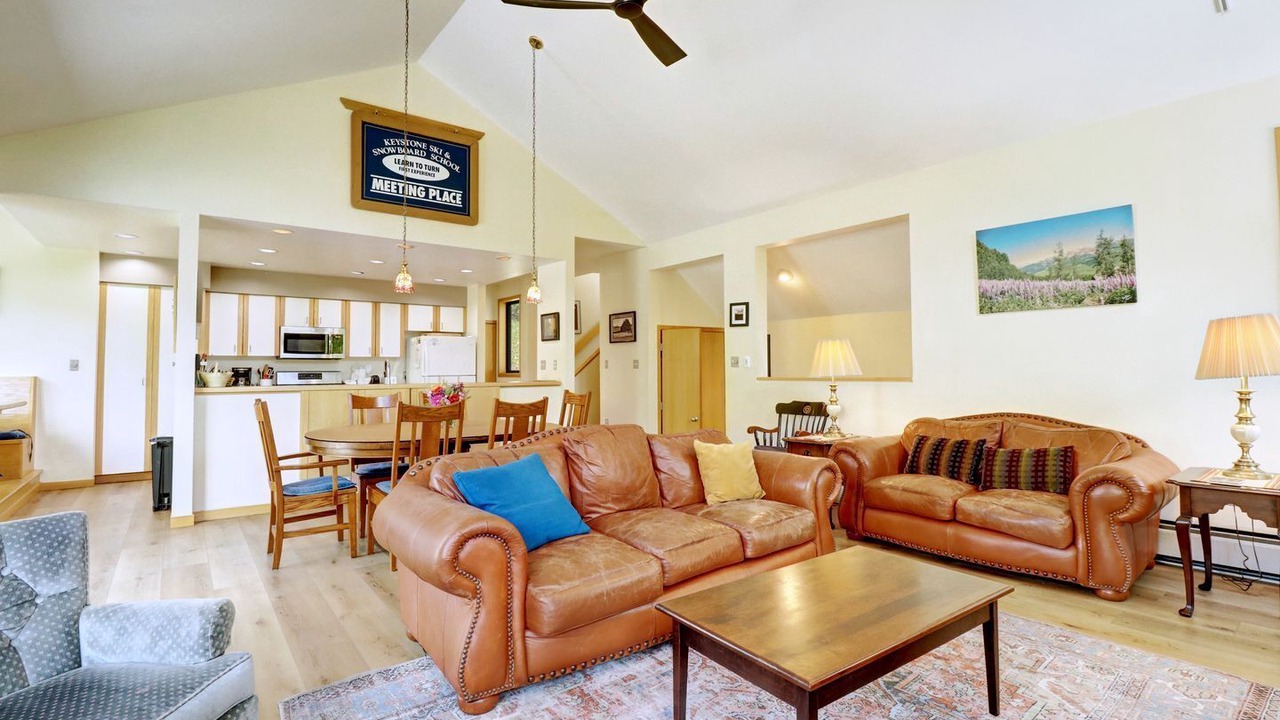 Photo of Livingroom in Keystone