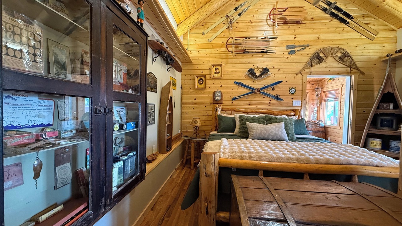 Photo of Bedroom in Pine Haven