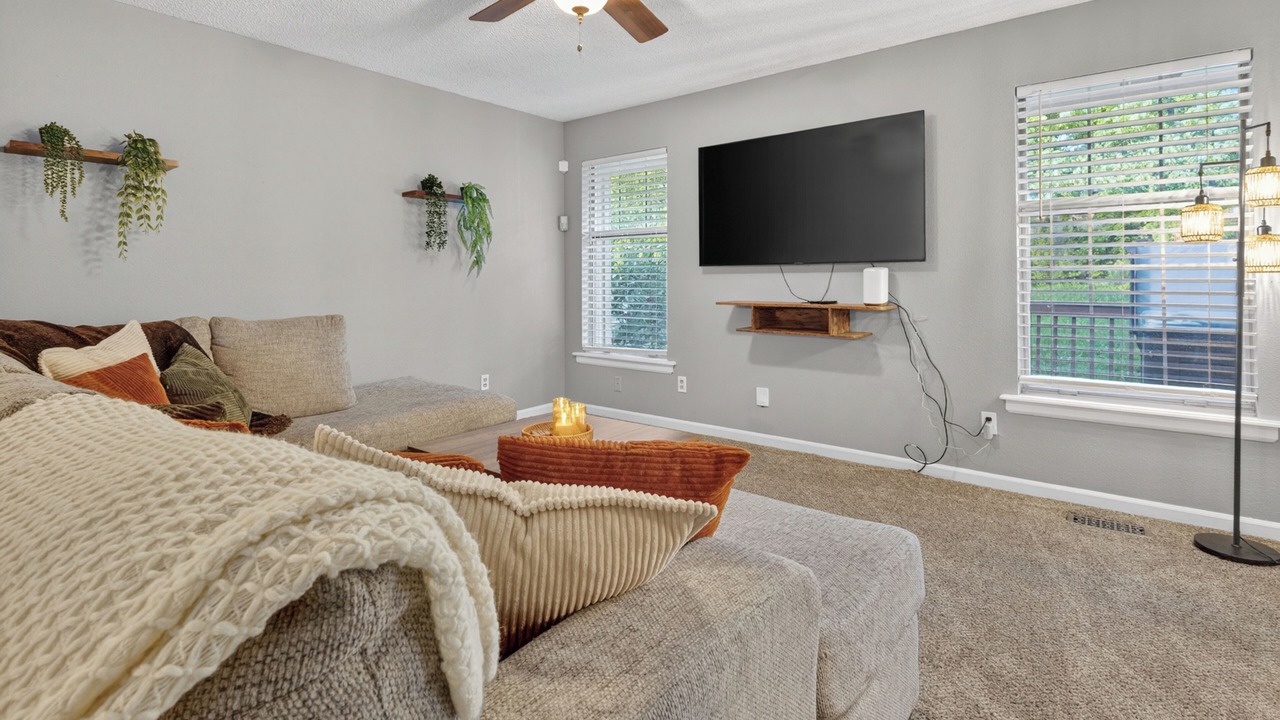 Photo of Livingroom in Blue Springs