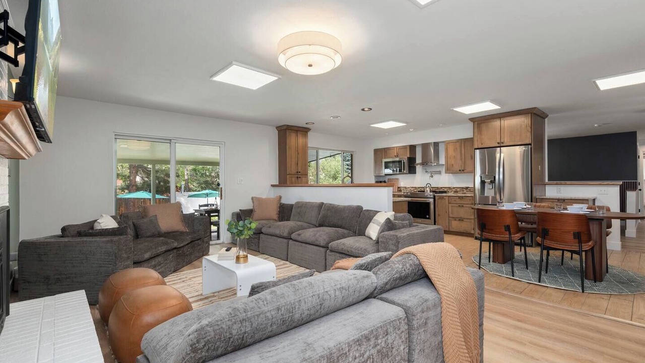 Photo of Livingroom in Oak Park
