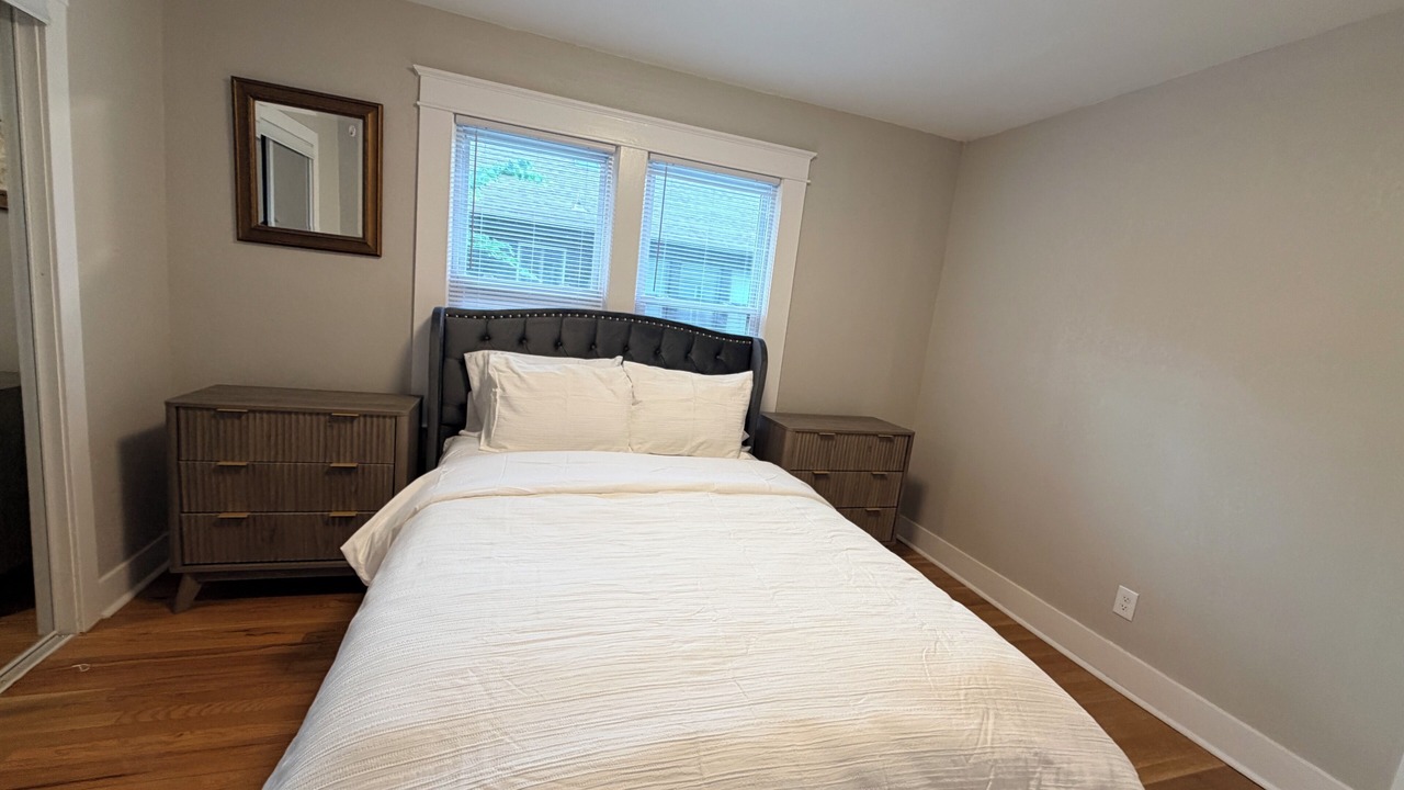 Photo of Bedroom in Rosedale