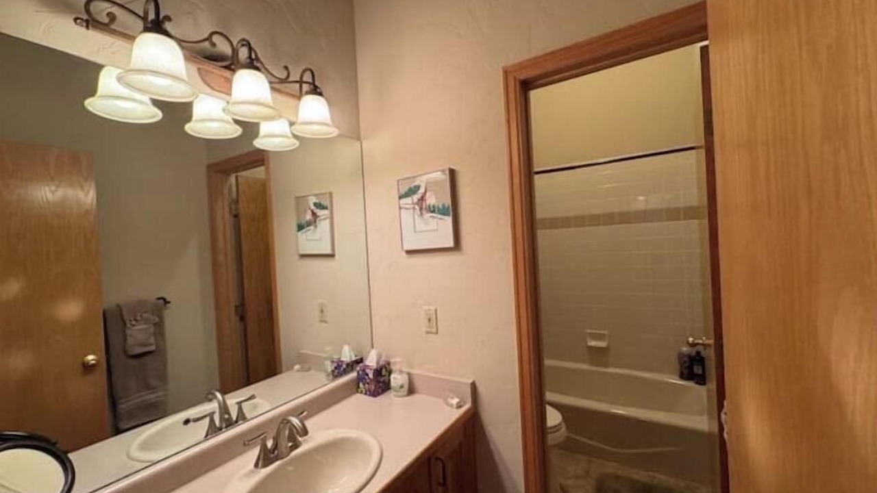 Photo of Bathroom in Edwards