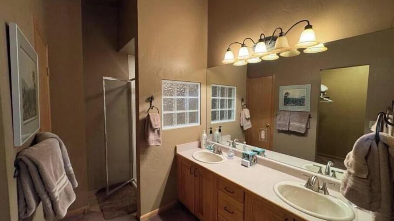 Photo of Bathroom in Edwards