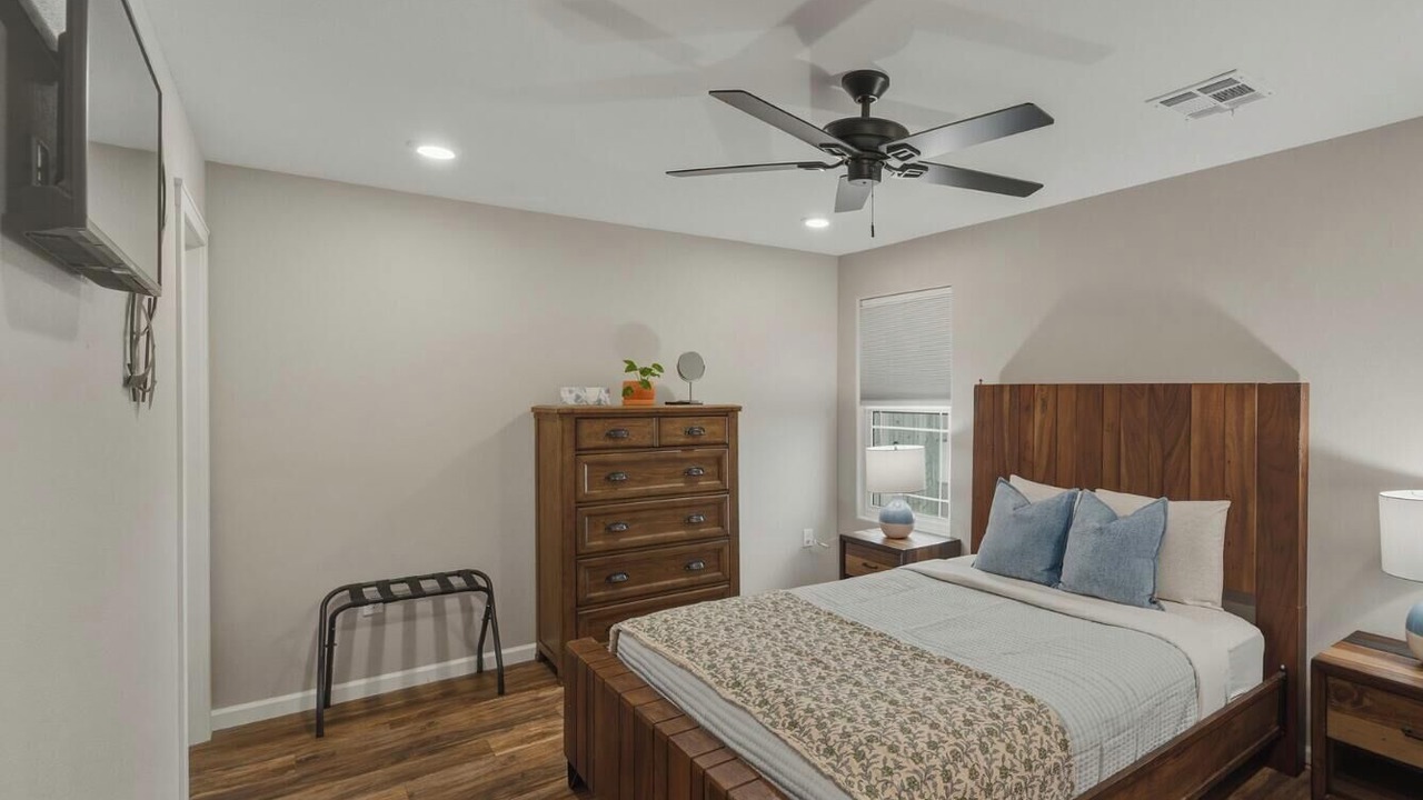 Photo of Bedroom in Garden City