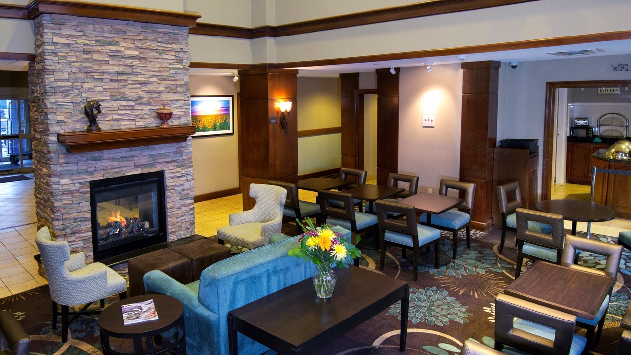 Photo of Livingroom in Dupont