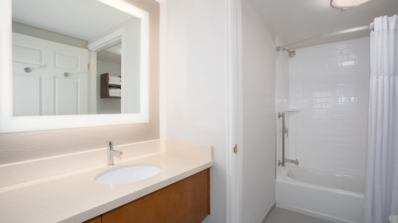 Photo of Bathroom in Dupont