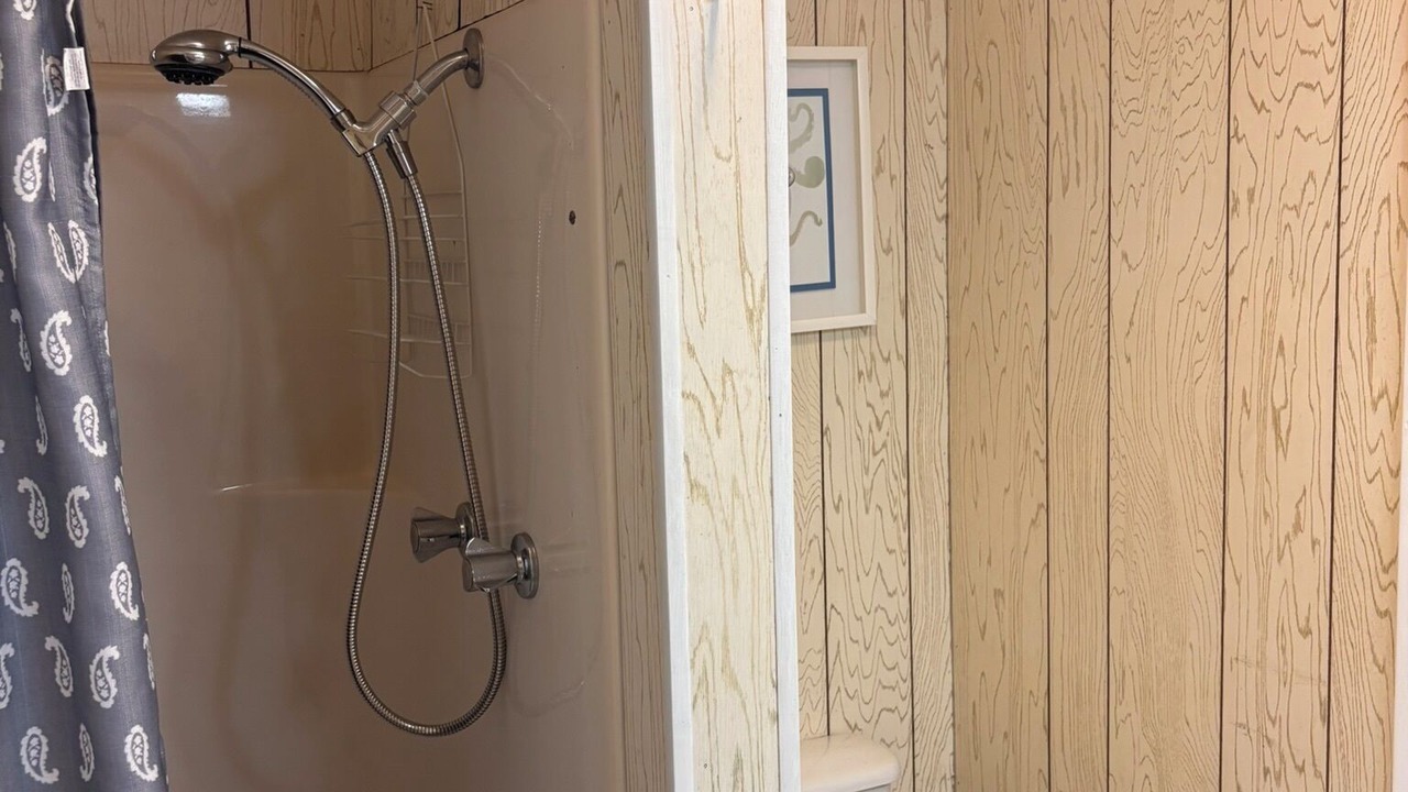 Photo of Bathroom in Vinita