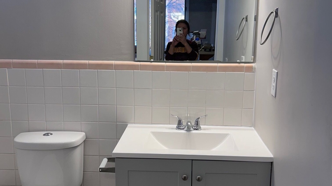 Photo of Bathroom in Dundee-Happy Hollow Historic District