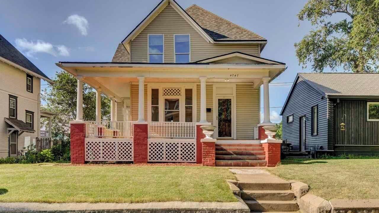 Photo of Outdoor in Dundee-Happy Hollow Historic District