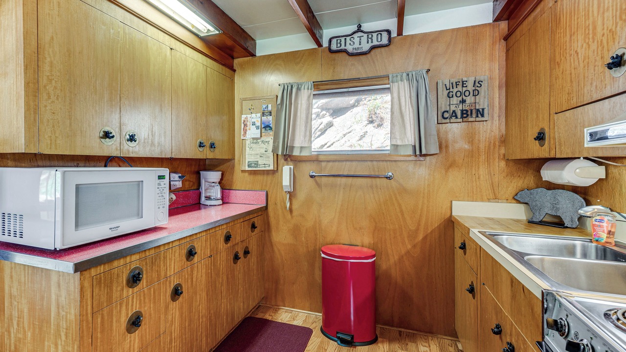 Photo of Kitchen in Drake
