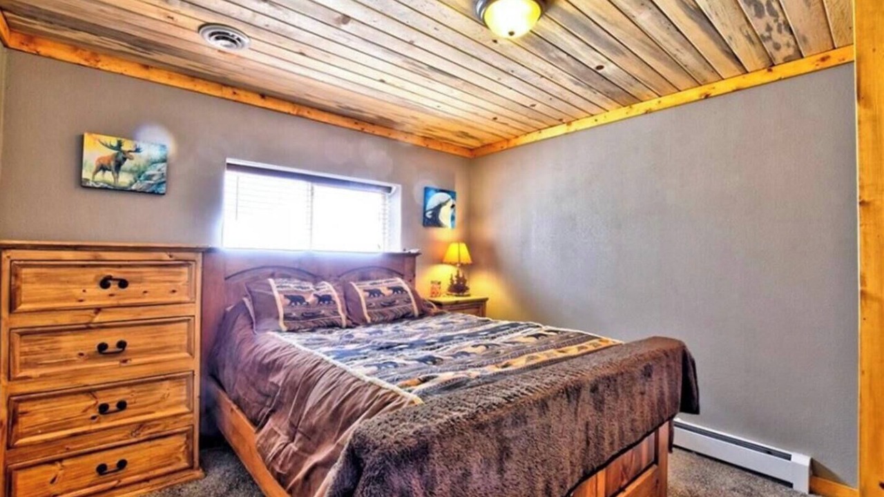 Photo of Bedroom in Valley of the Sun
