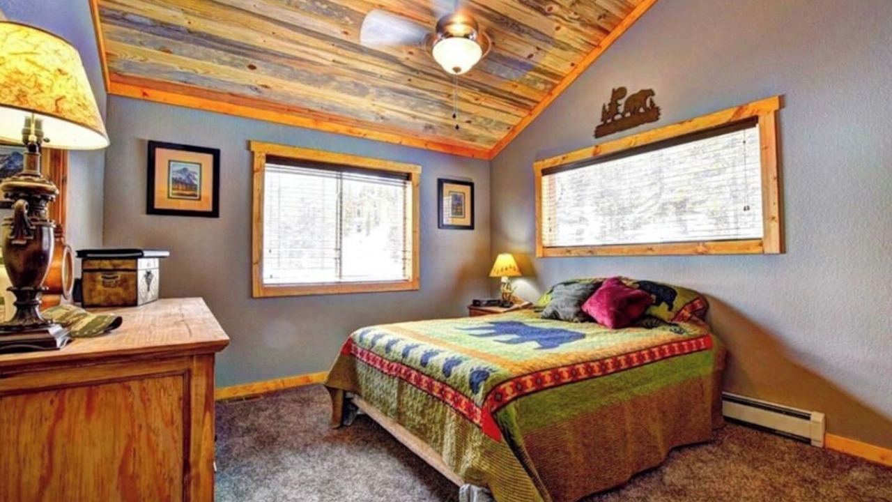 Photo of Bedroom in Valley of the Sun