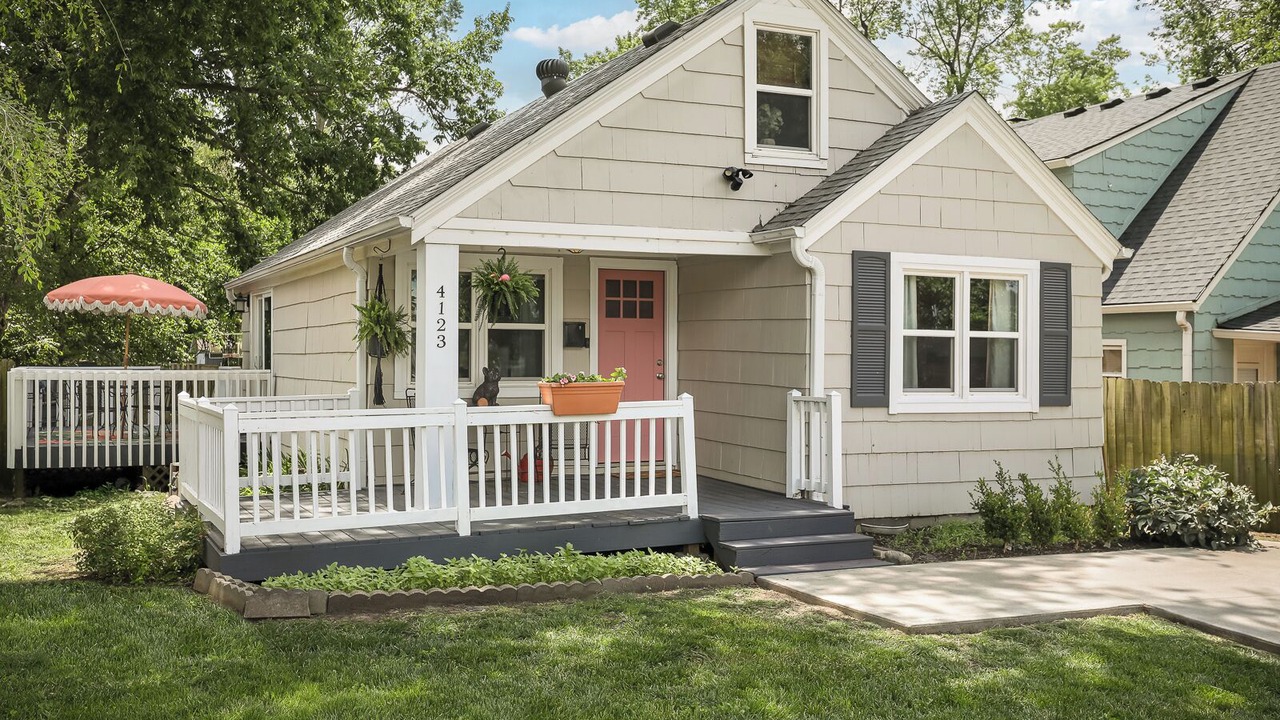 Photo of Outdoor in Roeland Park