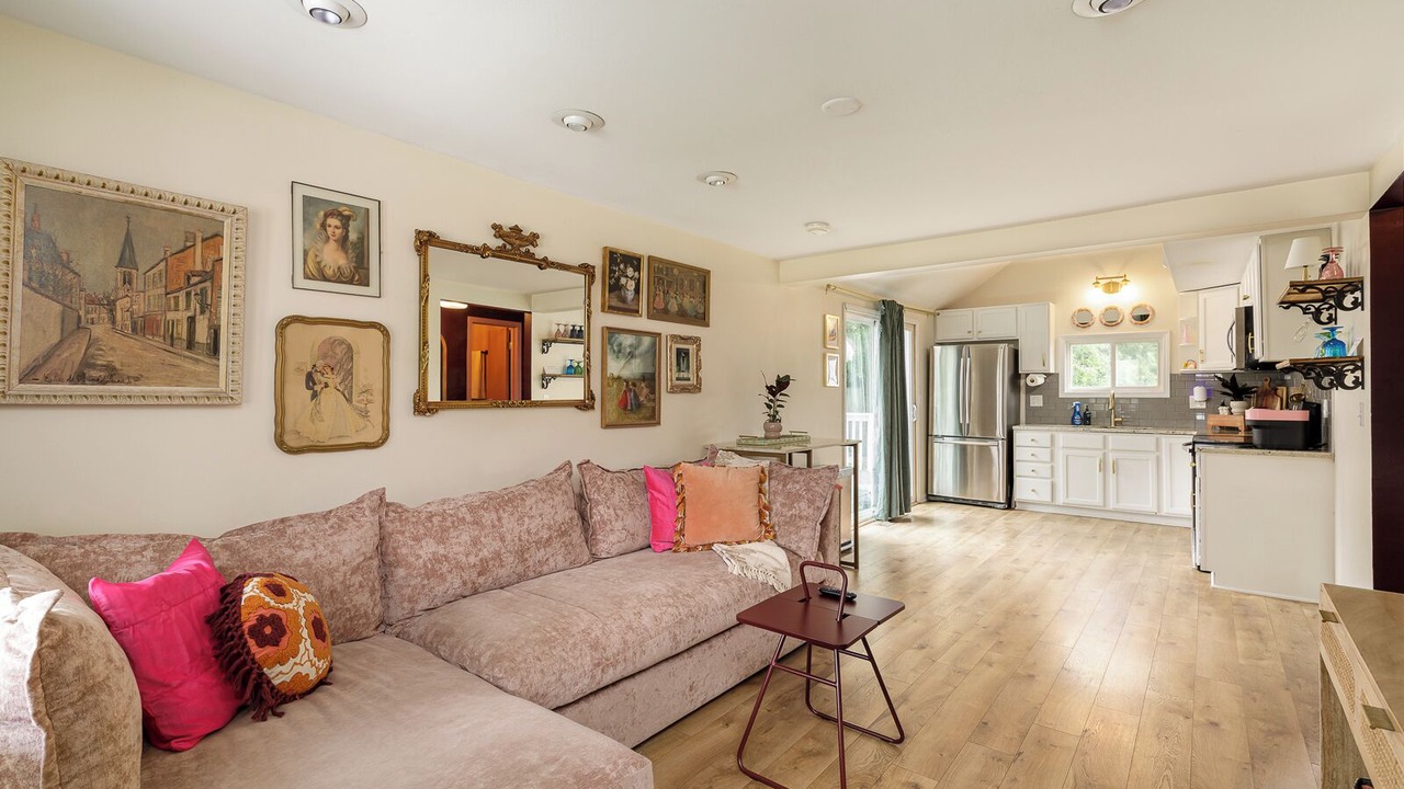 Photo of Livingroom in Roeland Park