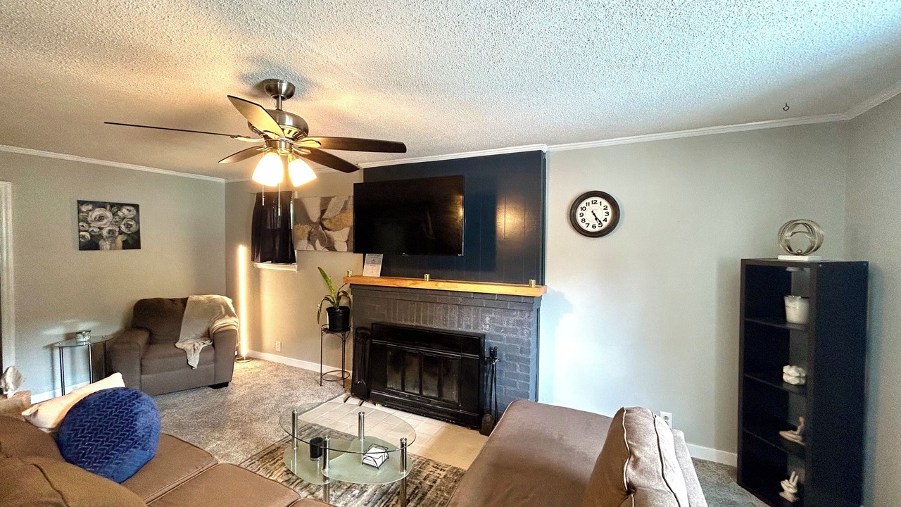 Photo of Livingroom in South Kansas City