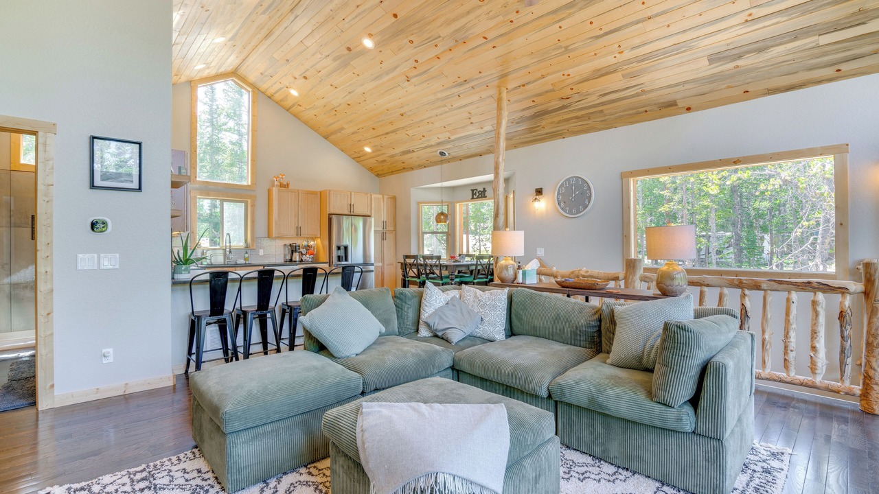Photo of Livingroom in Valley of the Sun